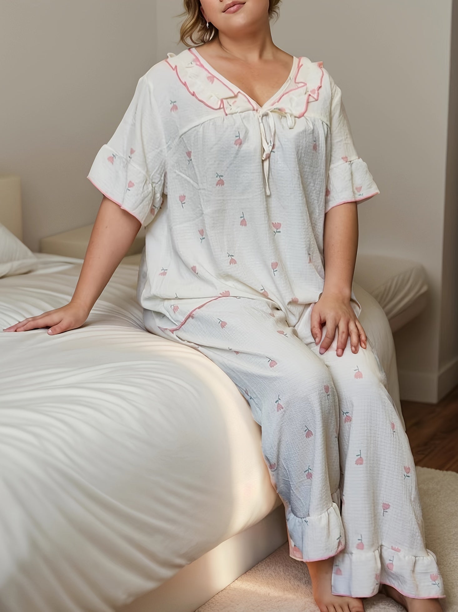 Women's Floral Printed Pajama Set Large Size with Long Pants and Short Sleeves