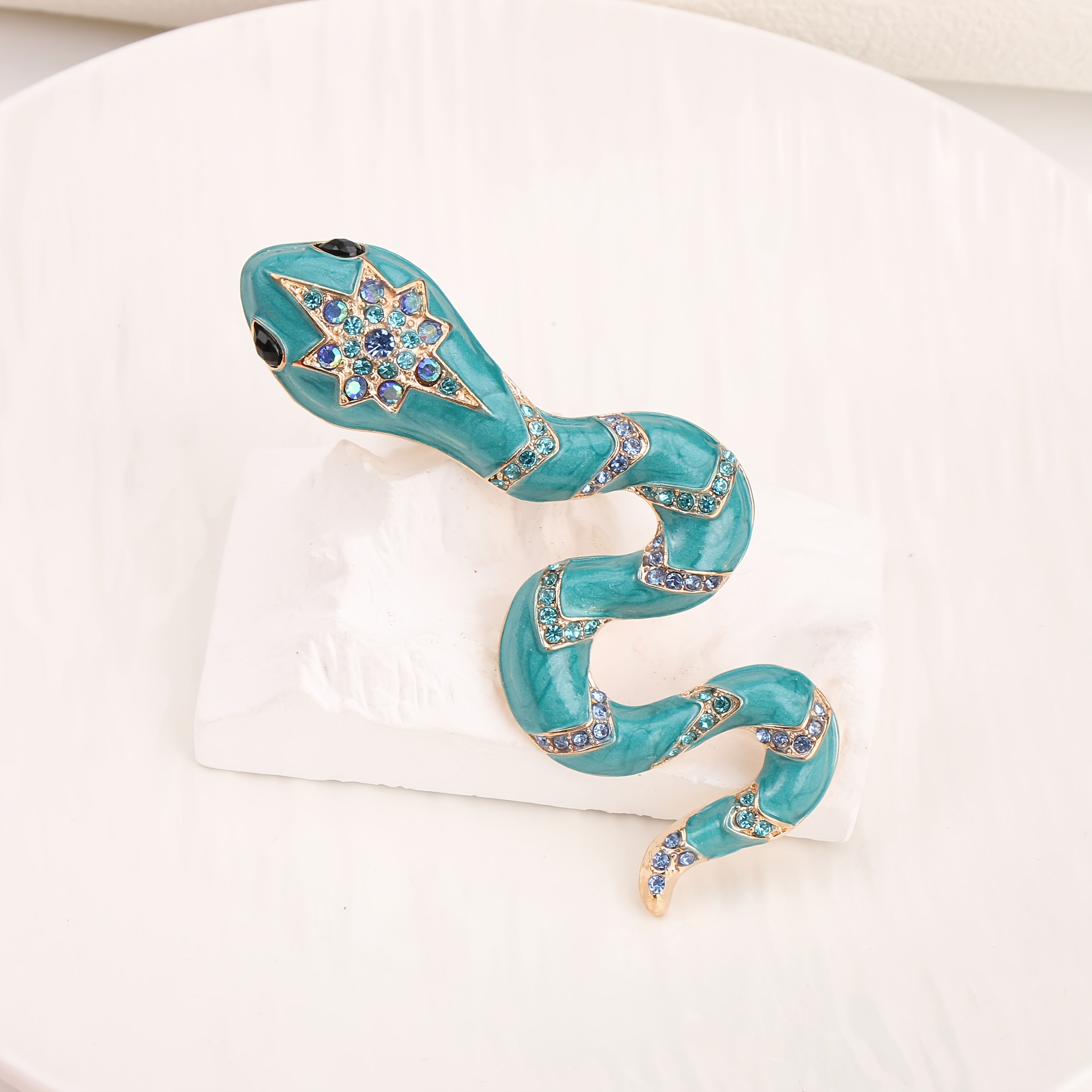 Стильная брошь-булавка в виде змеи с блестящими стразами для женщин - бренд ESSHPULE