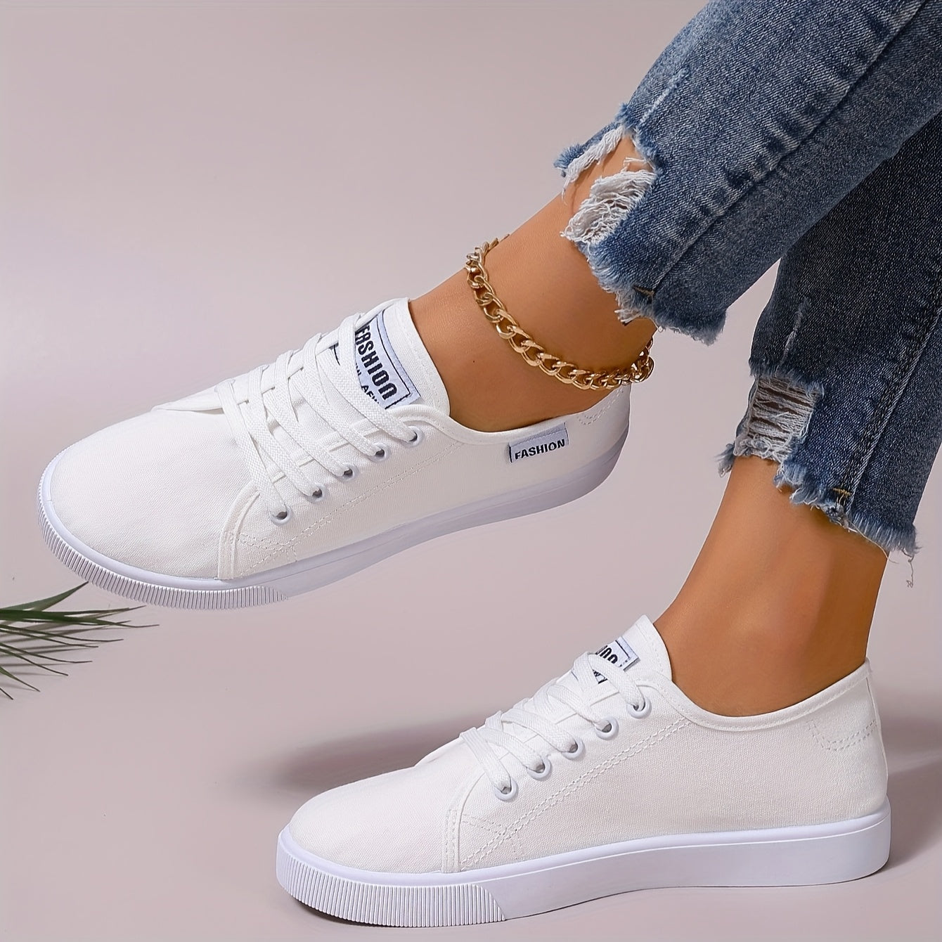Women’s Casual Low-Top Lace-Up Sneakers Breathable Fabric All-Season Shoes