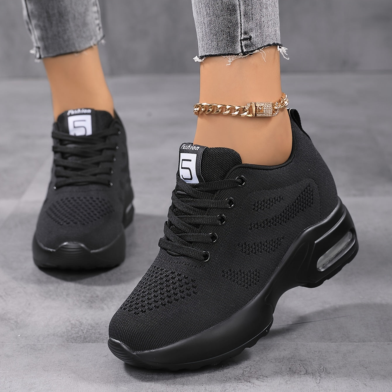 Women’s Breathable Mesh Casual Sneakers Lightweight Walking Shoes Black White