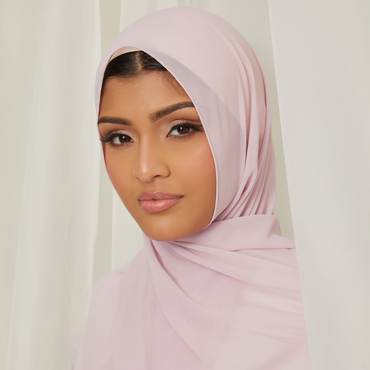 Women's Solid Color Chiffon Scarf - Lightweight and Breathable, Elegant and Simple Style, Windproof and Sun Protection Shawl