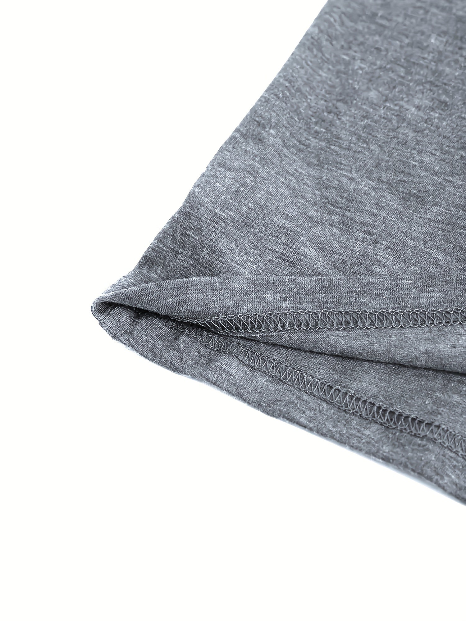 Camiseta de manga corta con estampado gráfico casual para tallas grandes de mujer con escote en V