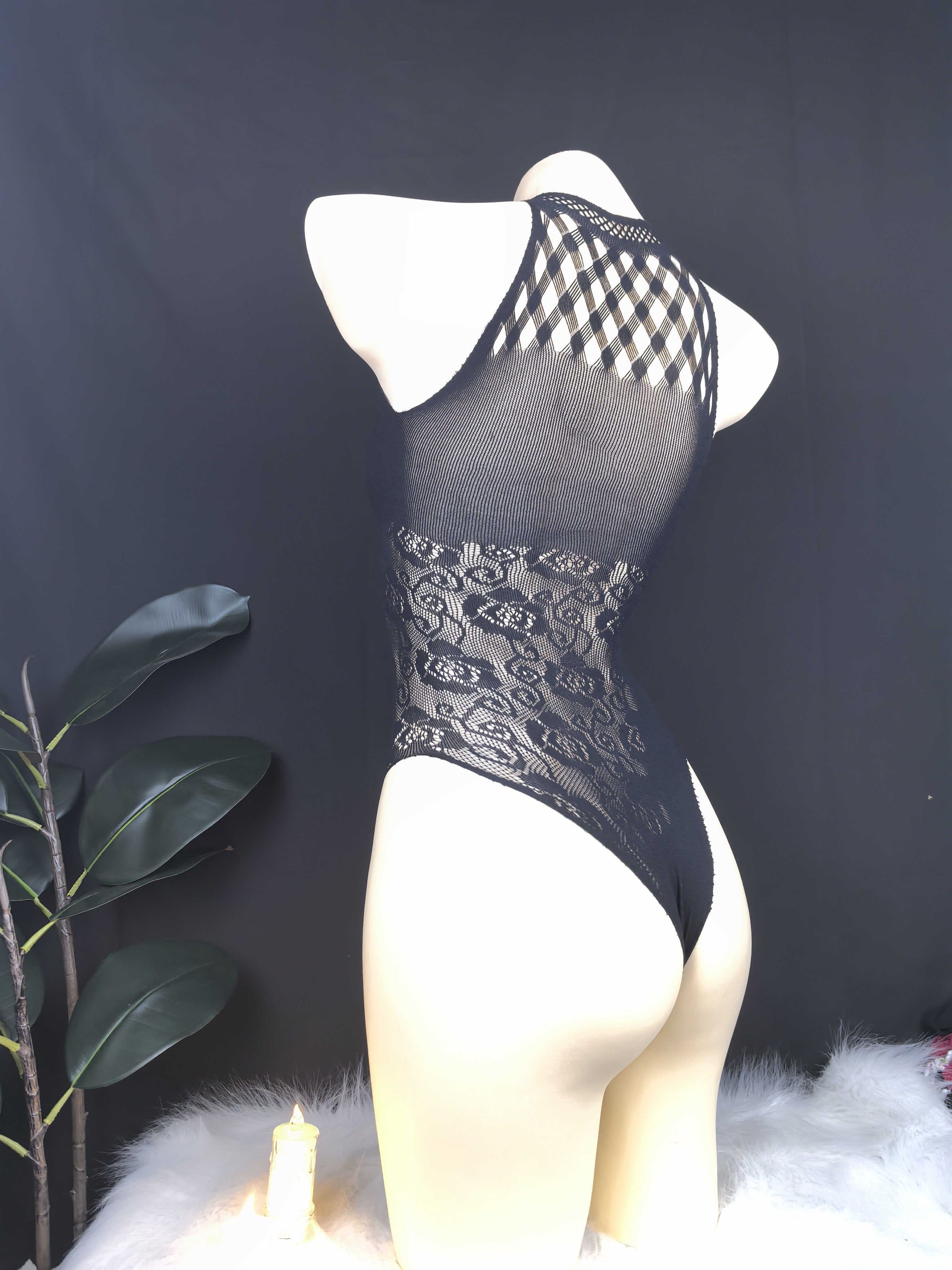 Lencería y bodies de temática europea y americana para mujeres