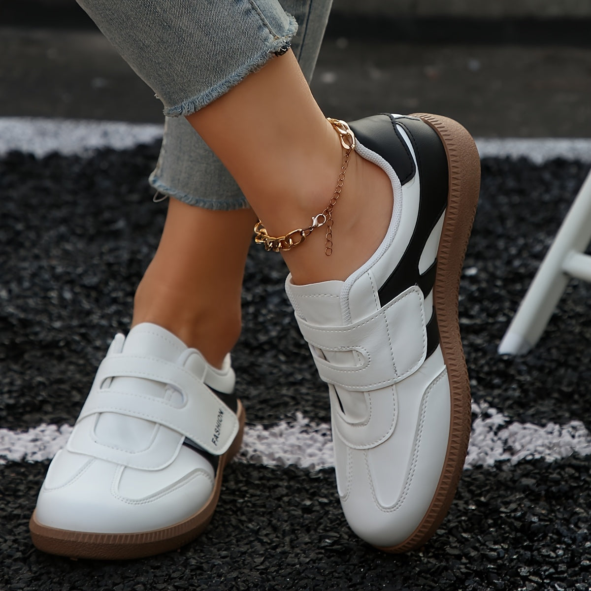 Women Casual Sports Shoes Flat Breathable Sneakers Black White