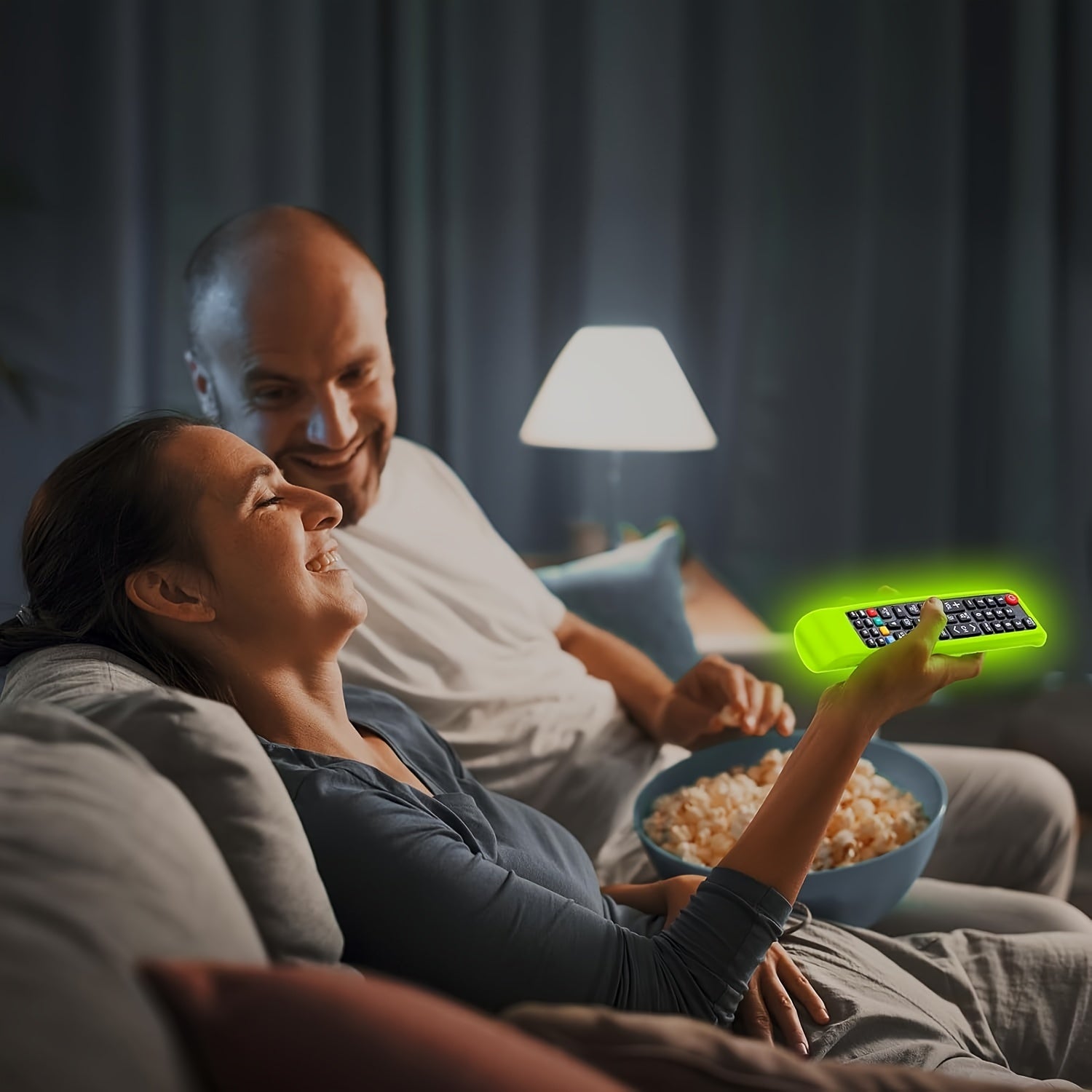 Silicone Remote Control Cover for Samsung Smart TV Shockproof Dustproof with Lanyard and Glowing Button