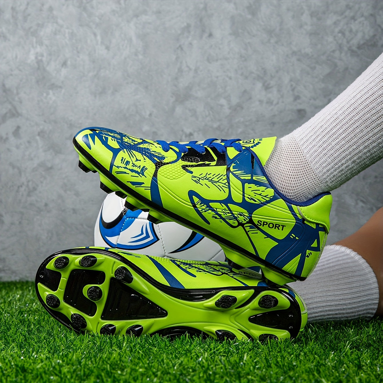 Large Size Cross-Border Football Shoes for Men and Women Outdoor Grass Training Low-Top