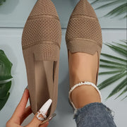 Ayollar uchun pointed toe slip-on tufli nafas oluvchi mato bej kundalik rasmiy