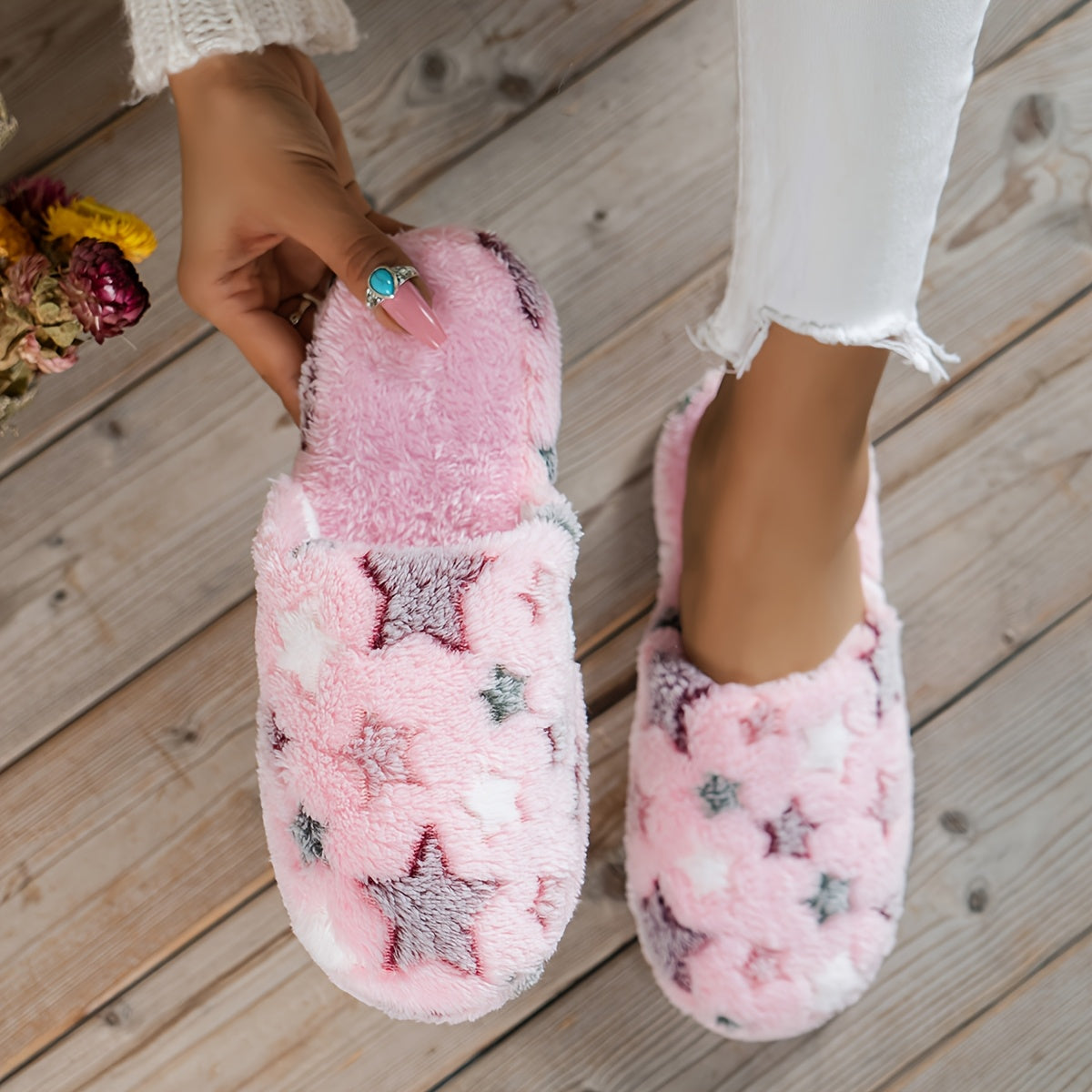 Women's Plush Winter Slippers with Star Pattern, Soft Fabric, Non-Slip Sole