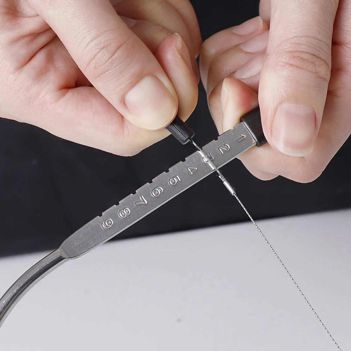 Инструмент для выравнивания торта из нержавеющей стали со шкалой, регулируемый нож для торта с ручкой — идеально подходит для Хэллоуина, рождественских вечеринок и праздничного украшения выпечки