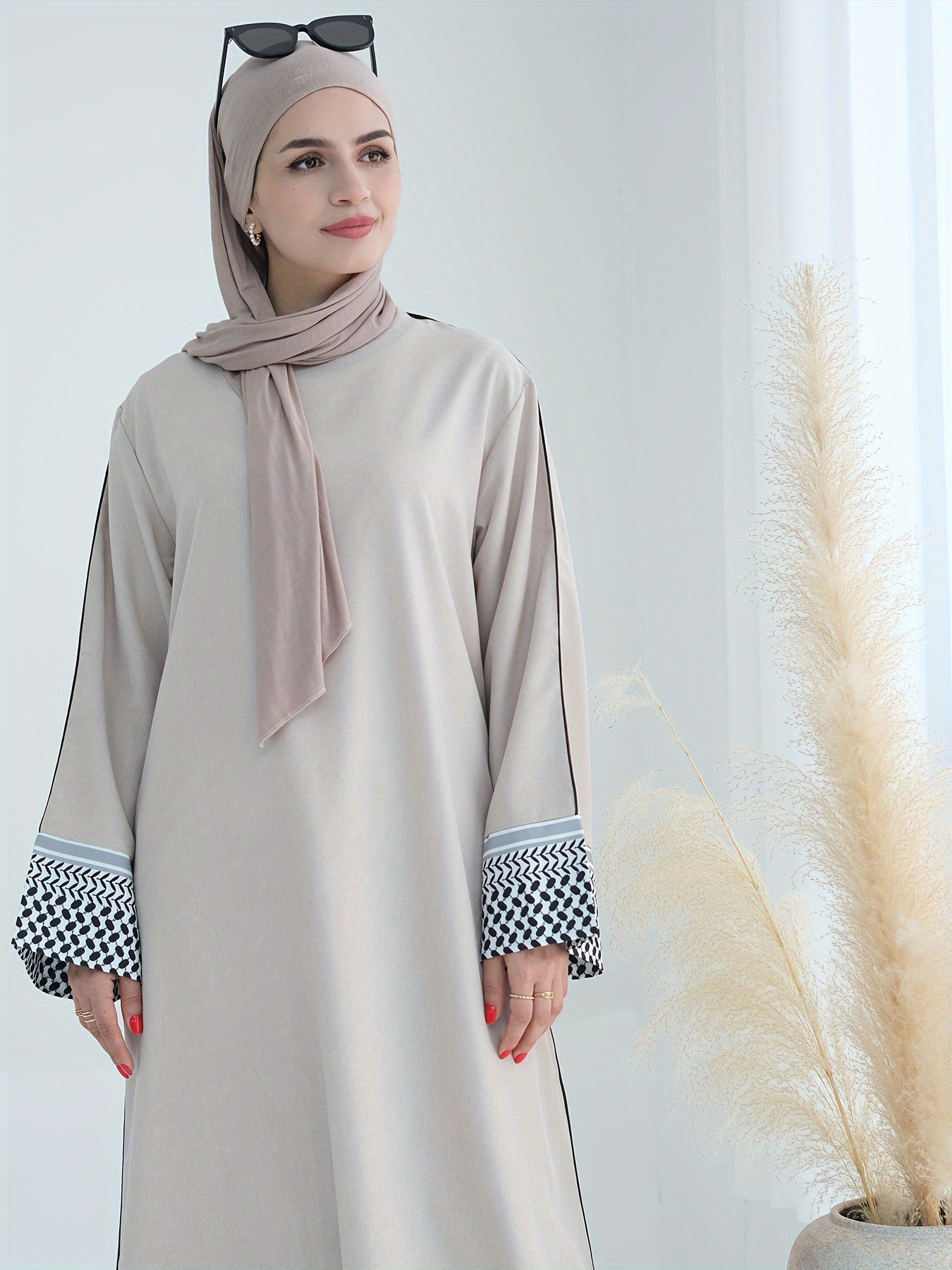 Embroidered Zipper Abaya Dress Long Sleeve Floral Polyester Knit Middle Eastern Fashion