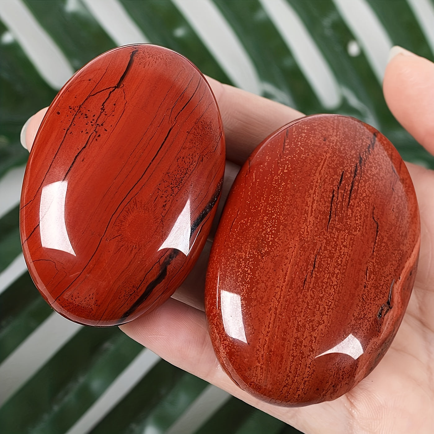 Amethyst Crystal Gemstone for Energy Balance Meditation Decoration Palm Size