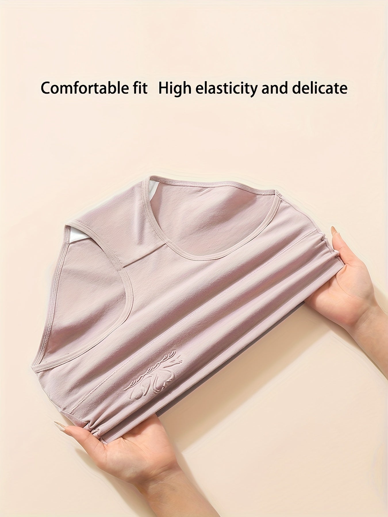 Uchta yuqori bel solid ichki kiyim, qulay va cho'ziluvchan, havo o'tkazuvchi mato bilan. Ayollar uchun ichki kiyim va ichki kiyimlar.