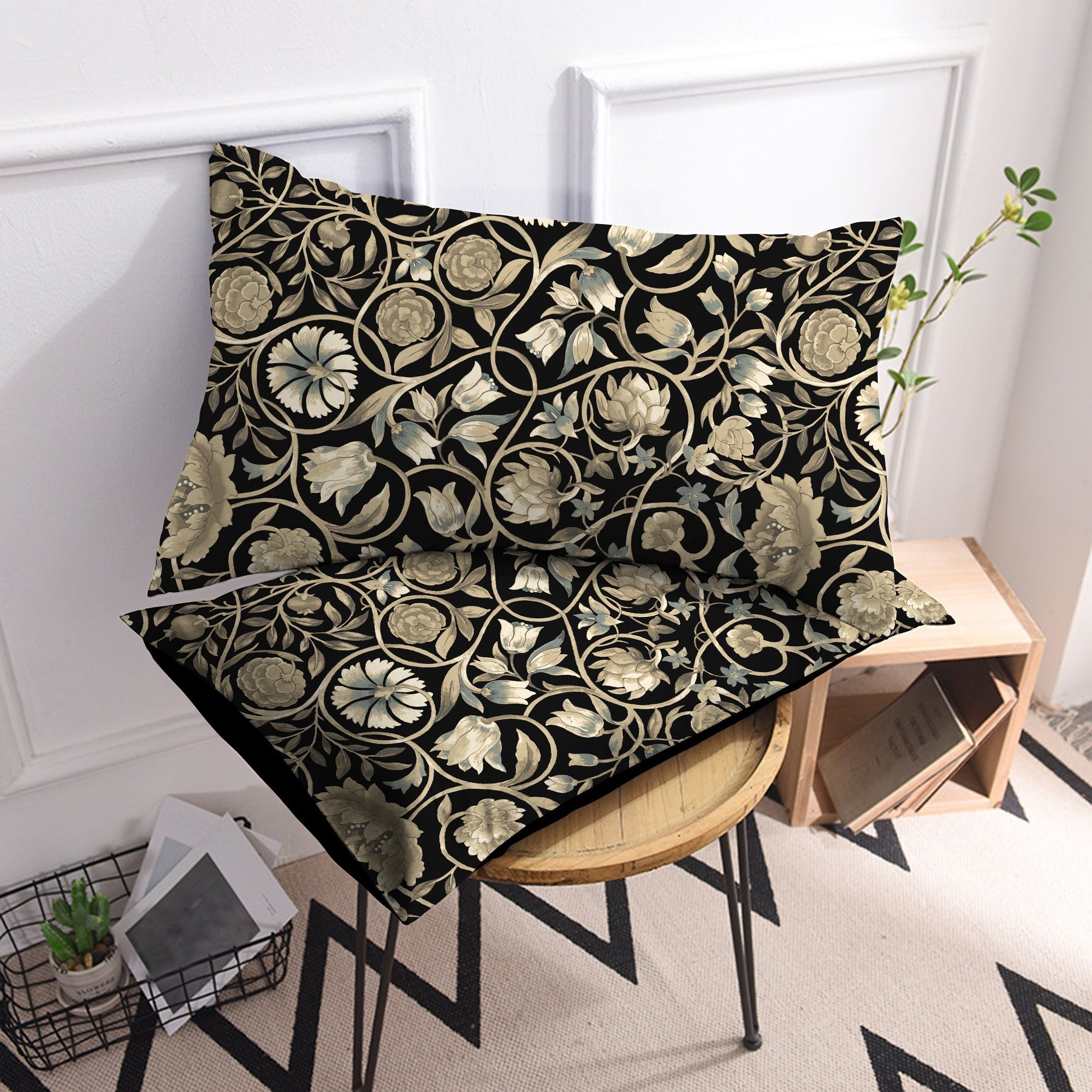 Set of 2 Flower Pattern Pillowcases Soft Breathable Fabric for Bedroom Sofa Decor