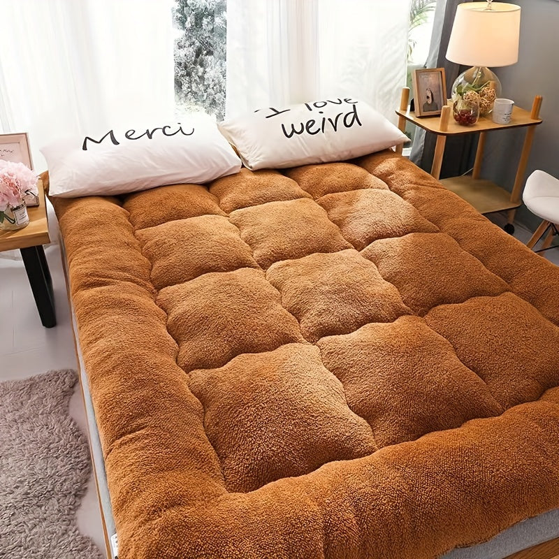 Ushbu qulay fleece matras silvery-gray lamb fleece tashqi qoplamiga ega bo'lib, ichki qismi bir rangli liningsiz, kuz va qish mavsumlarida foydalanish uchun ideal. Yotoqxonalar va balkonlar uchun mos bo'lib, bu matras albatta o'ylangan va iliq bo'ladi.