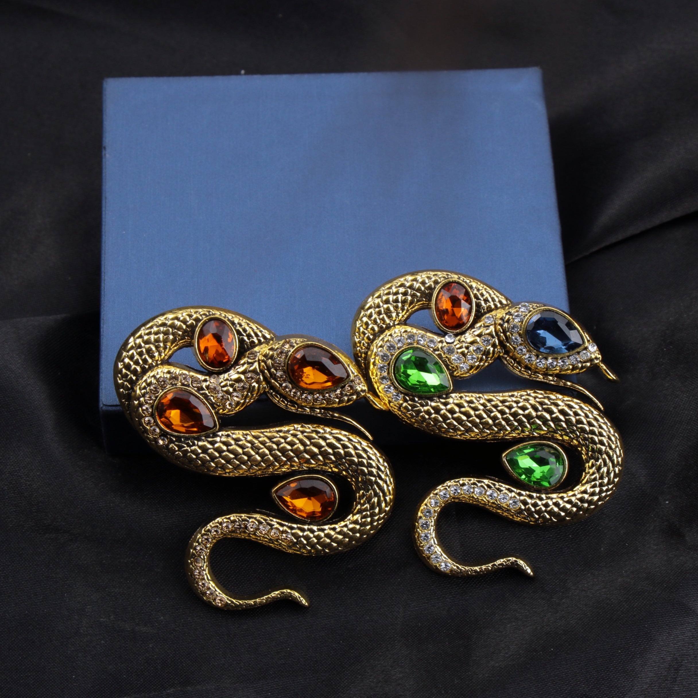 Antique Snake Crystal Brooch Pin with Rhinestones for Jackets and Sweaters