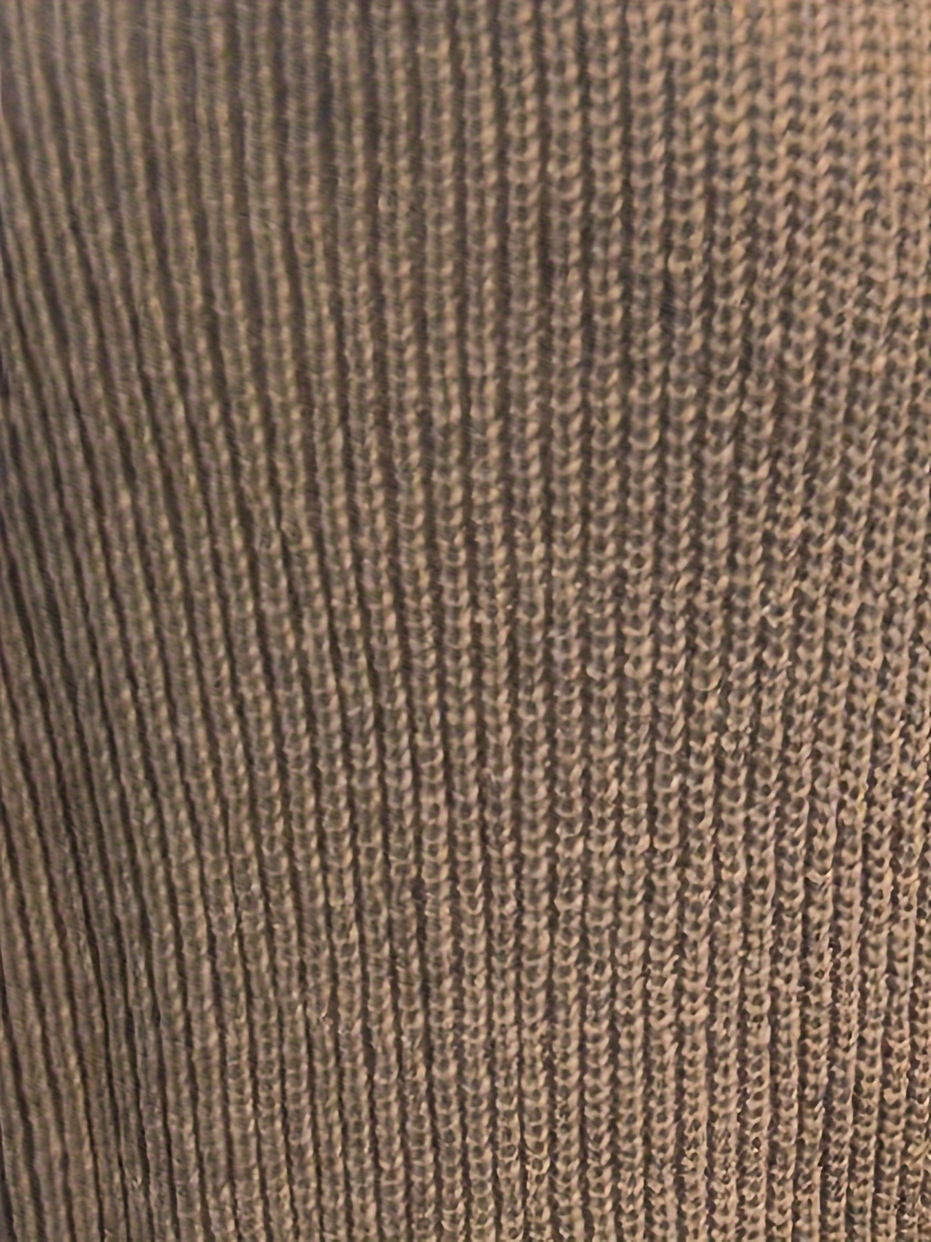 Ayollar uchun tasodifiy V-yuvalangan sviter, kuz va qish uchun mukammal.