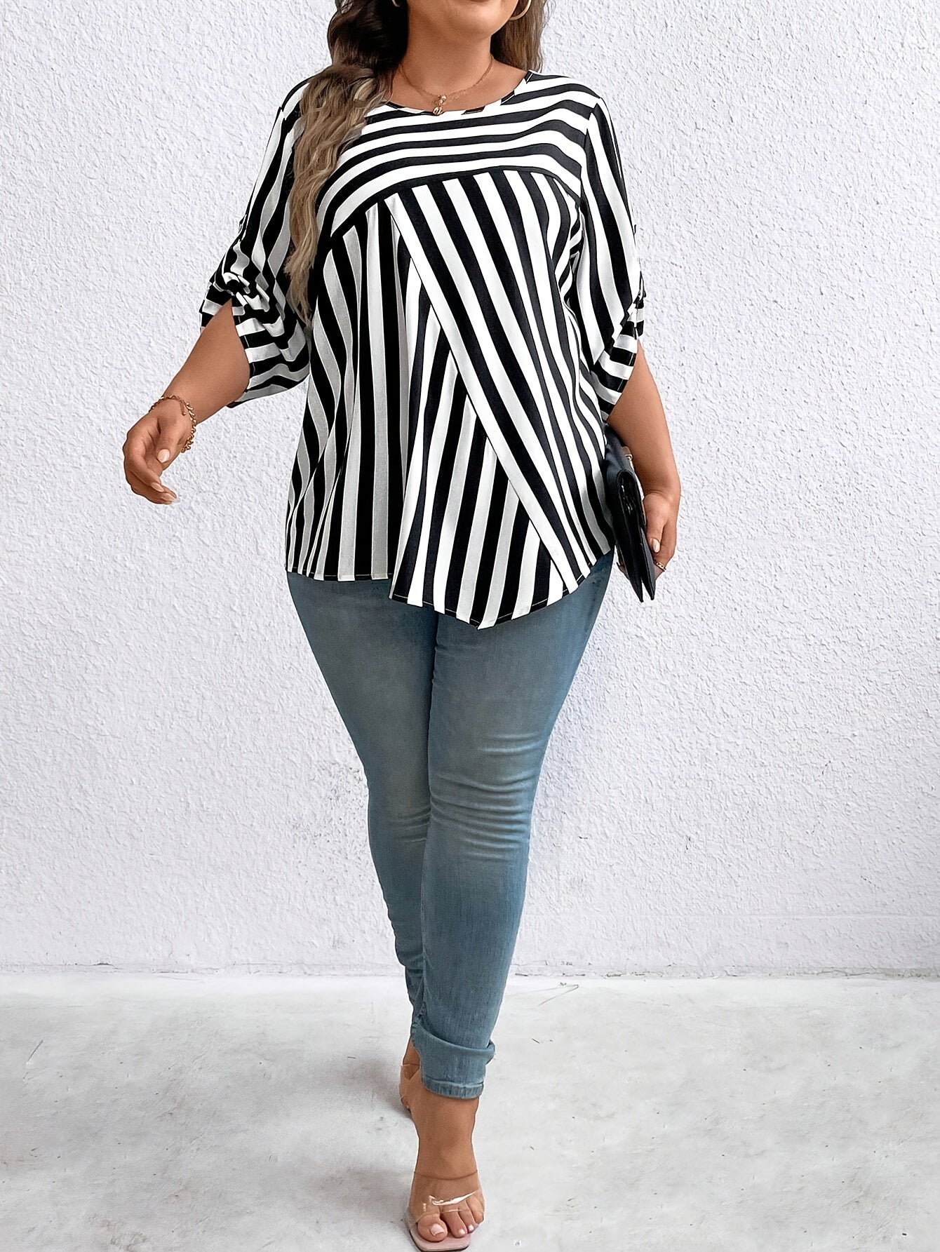 Plus Size Stripe Print Woven Blouse with Crew Neck and Oversized Fit