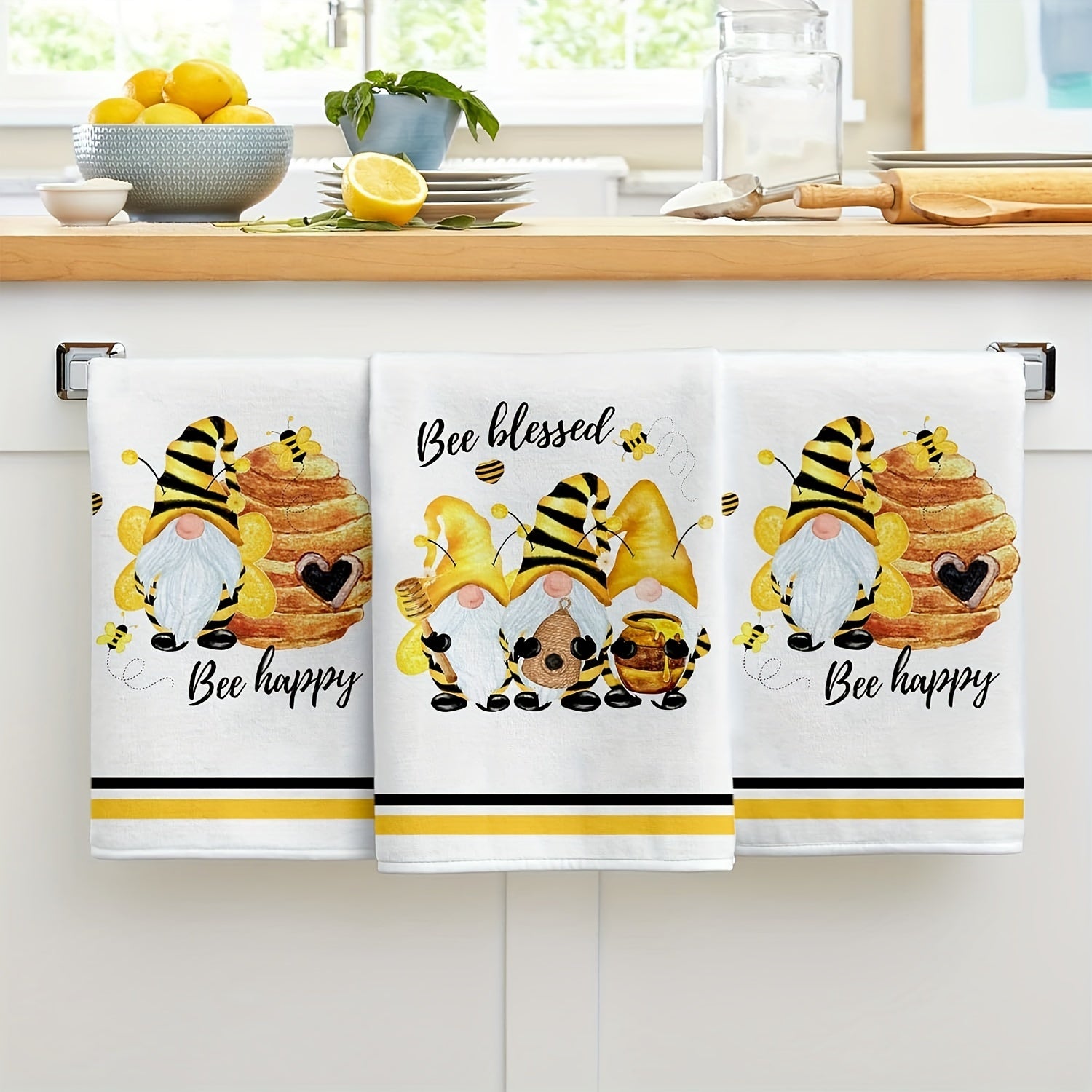 Set of 2 Gnome Bee Pattern Kitchen Towels Absorbent Soft Quick-Drying Housewarming Gift