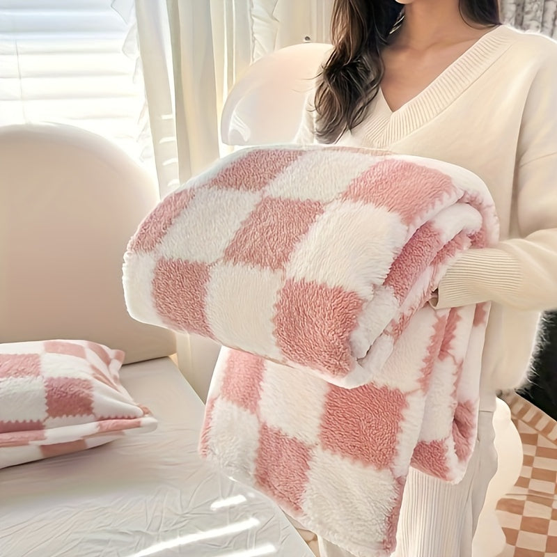 Velvet Polyester Checkered Pet Blanket for Dogs and Cats Pink White Warm Washable