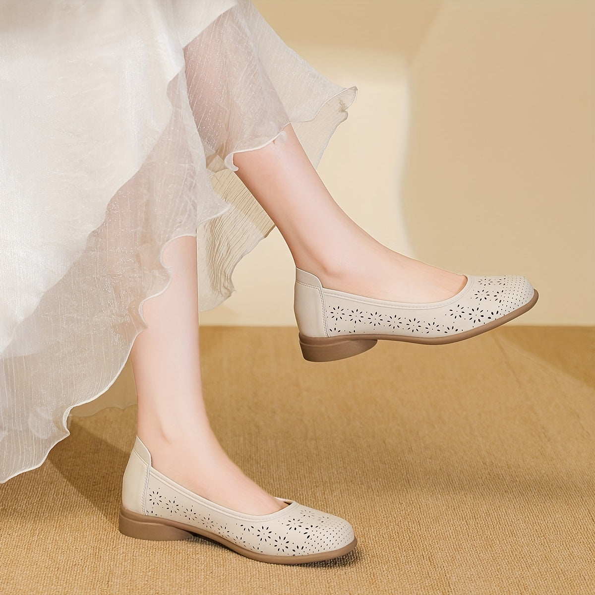 Women's Breathable Slip-On Flats with Soft Sole Non-Slip All Seasons