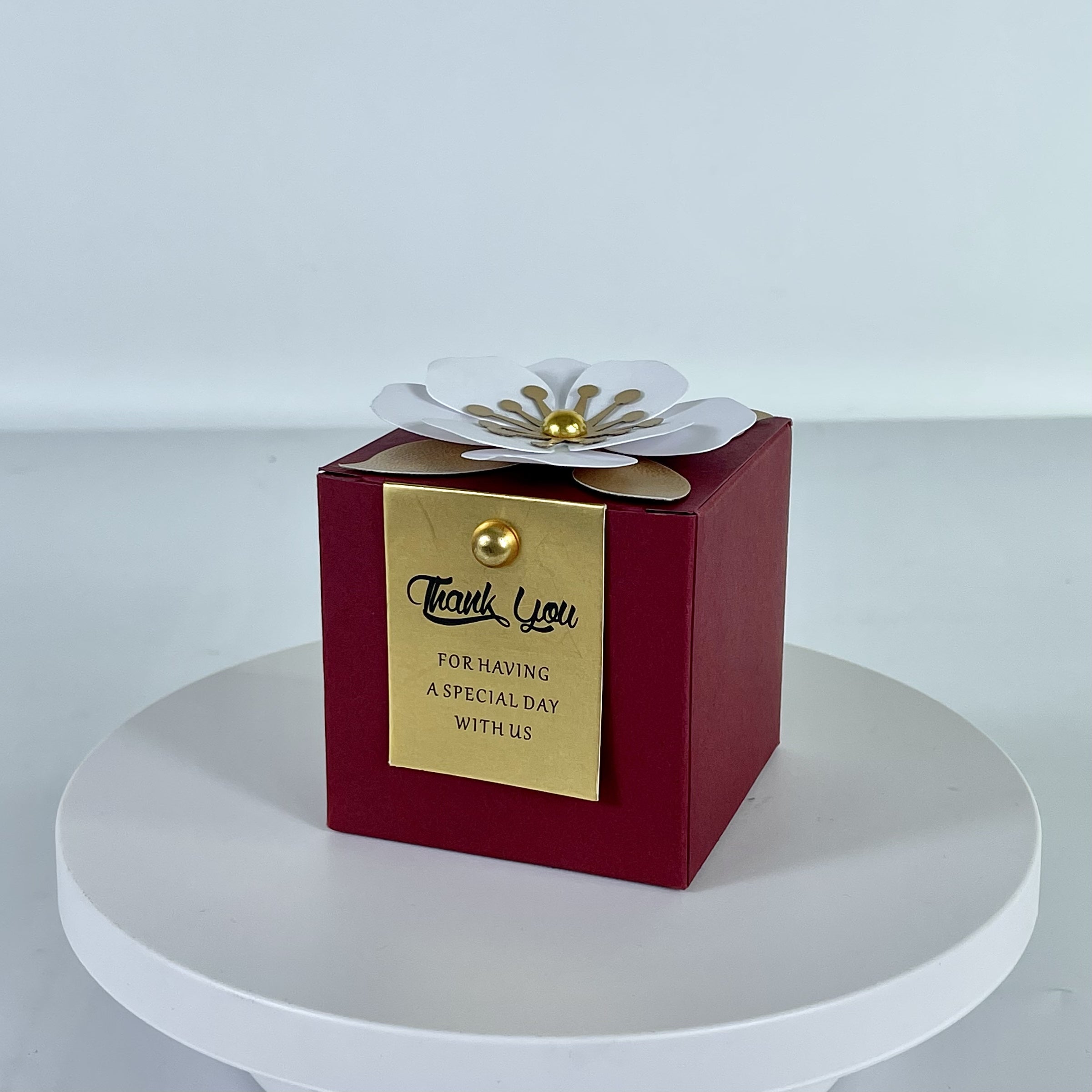 Set of 20 Wedding Flower Square Candy Boxes for Parties and Anniversaries