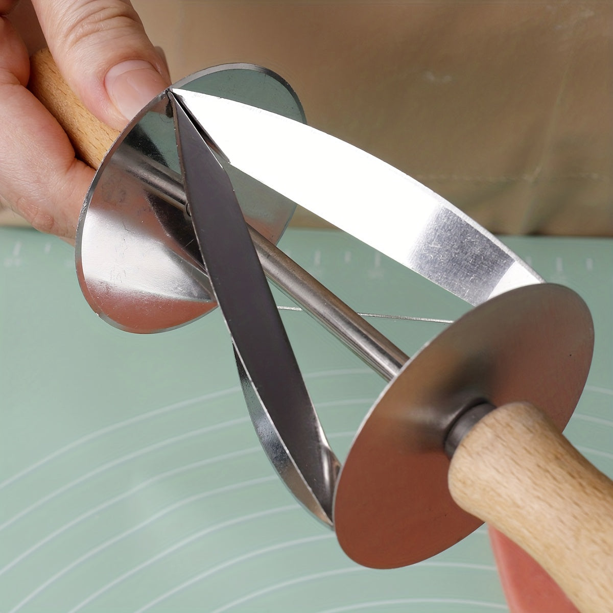 Stainless Steel Croissant Cutter for Pastry Dough Rolling Knife Kitchen Tool