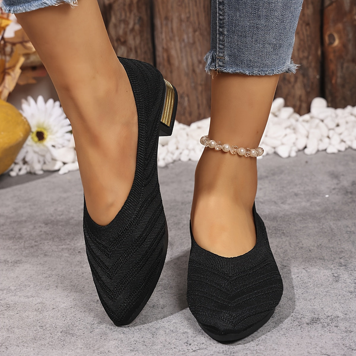 Women's Embroidered Flat Shoes - Pointed Toe, White, Breathable, All-Season