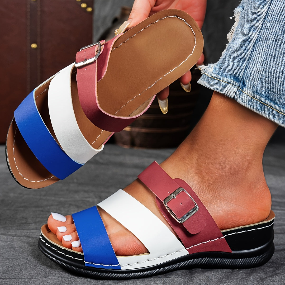 Ayollar yozgi yopiladigan qulay qumli poyabzal, qalin tagli ochiq barmoqli plyaj poyabzali