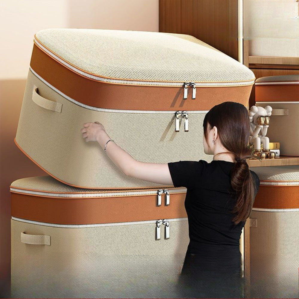 Katta sig'imli ikki qatlamli kiyim saqlash qutisi, apelsin va bej matoda, kir va aksessuarlarni tartibga solish uchun mukammal. To'rtburchak shakli, yostiq ostida saqlash uchun zip yopilishi.