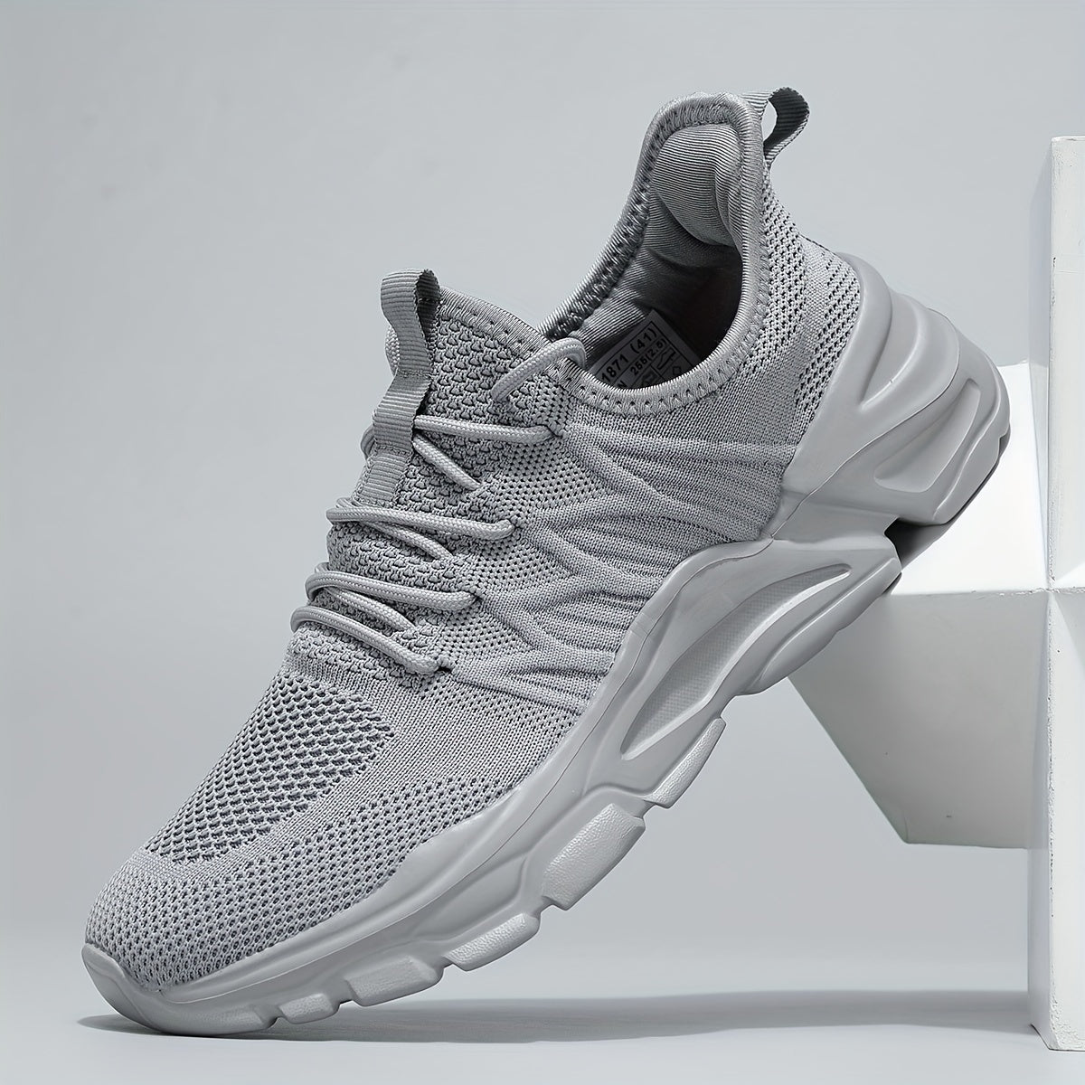 Men's Breathable Lightweight Fabric Lace-Up Sneakers for Sports and Casual Wear