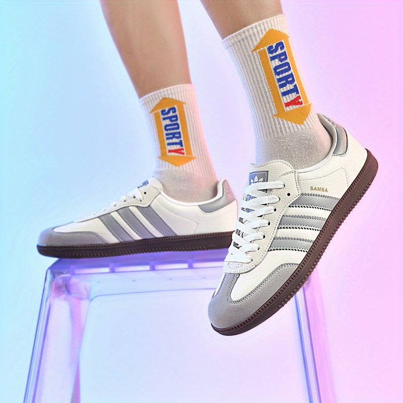 Unisex Low Top Casual Sneakers Breathable Mesh Rubber Sole