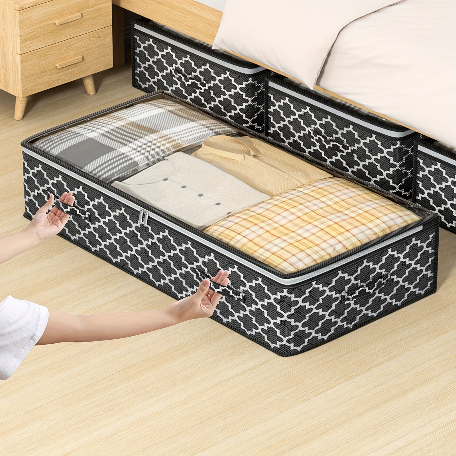 Большая складная сумка с прозрачной крышкой для хранения под кроватью, идеально подходит для постельного белья, одежды и одеял. Изготовлена из влагостойкого материала. Подходит для возраста 14 лет и старше. В упаковке 1 штука.