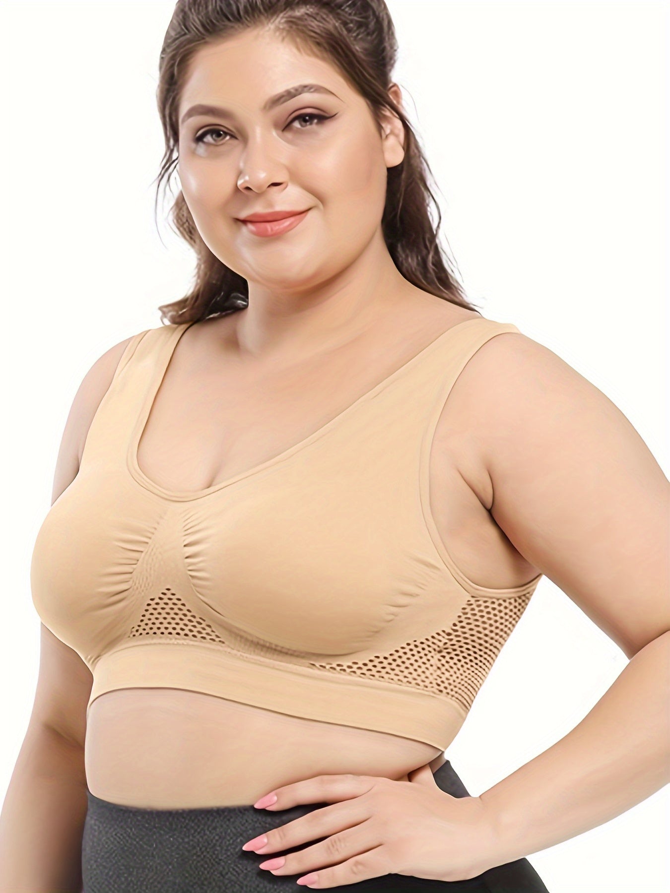 Plus Size Sports Bra No Seam Mesh Breathable Supportive Black Beige 2 Pack