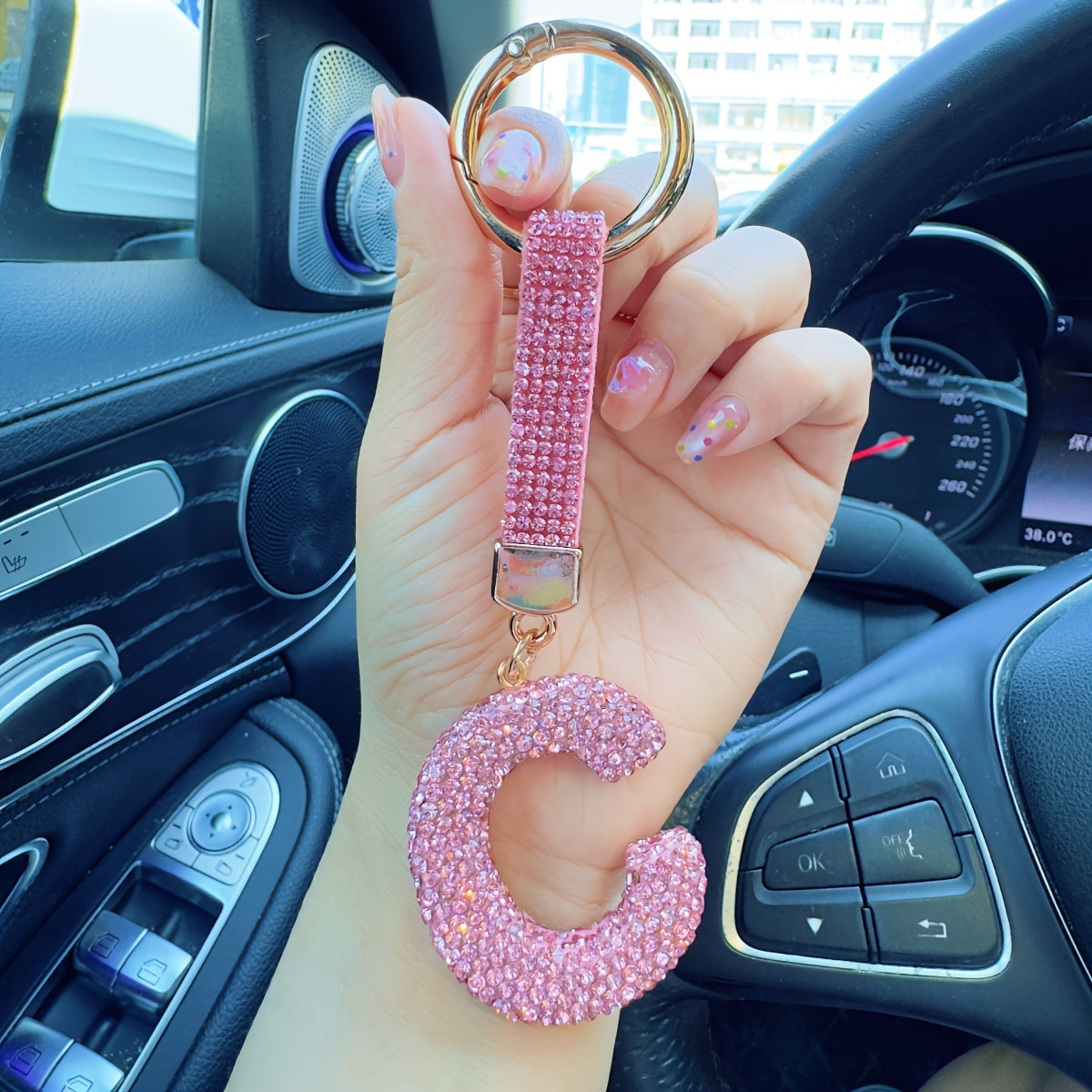 Llavero personalizado con inicial rosa, colgante de aleación con rhinestones para mujeres