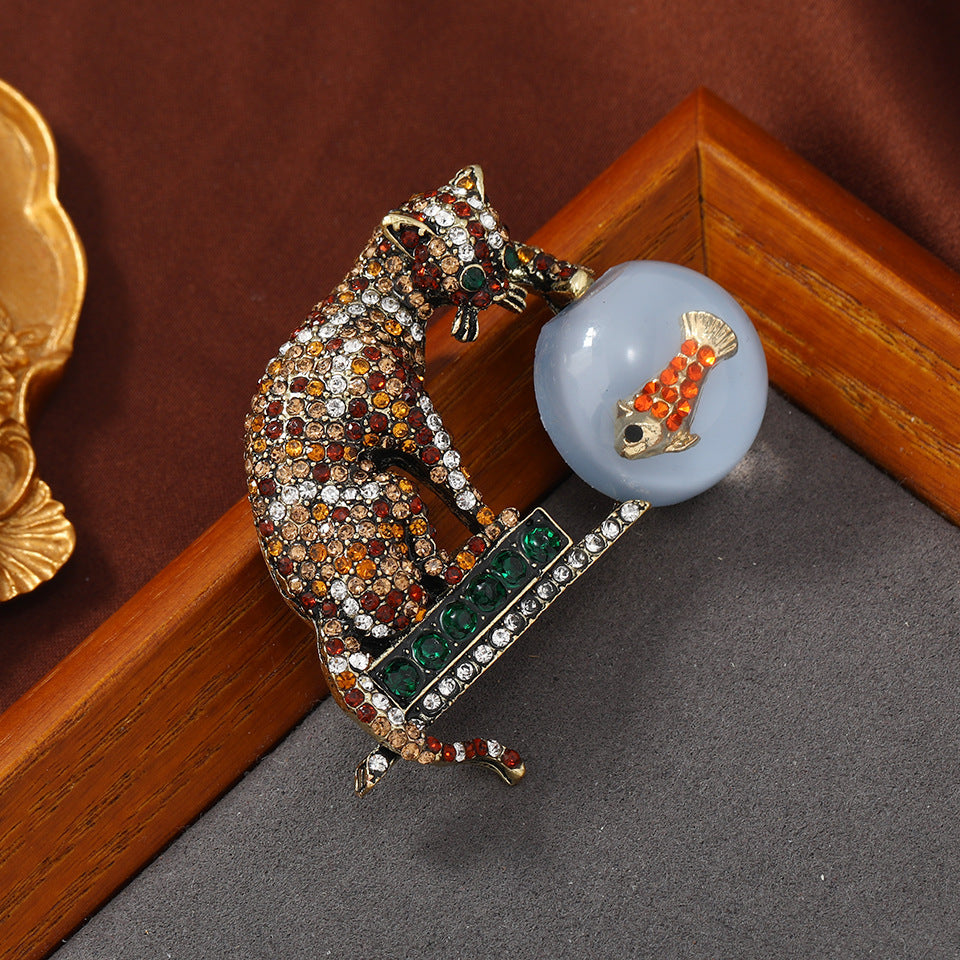 Elegant Chinese-Style Rhinestone Cat Brooch Pin with Fish Design for Women