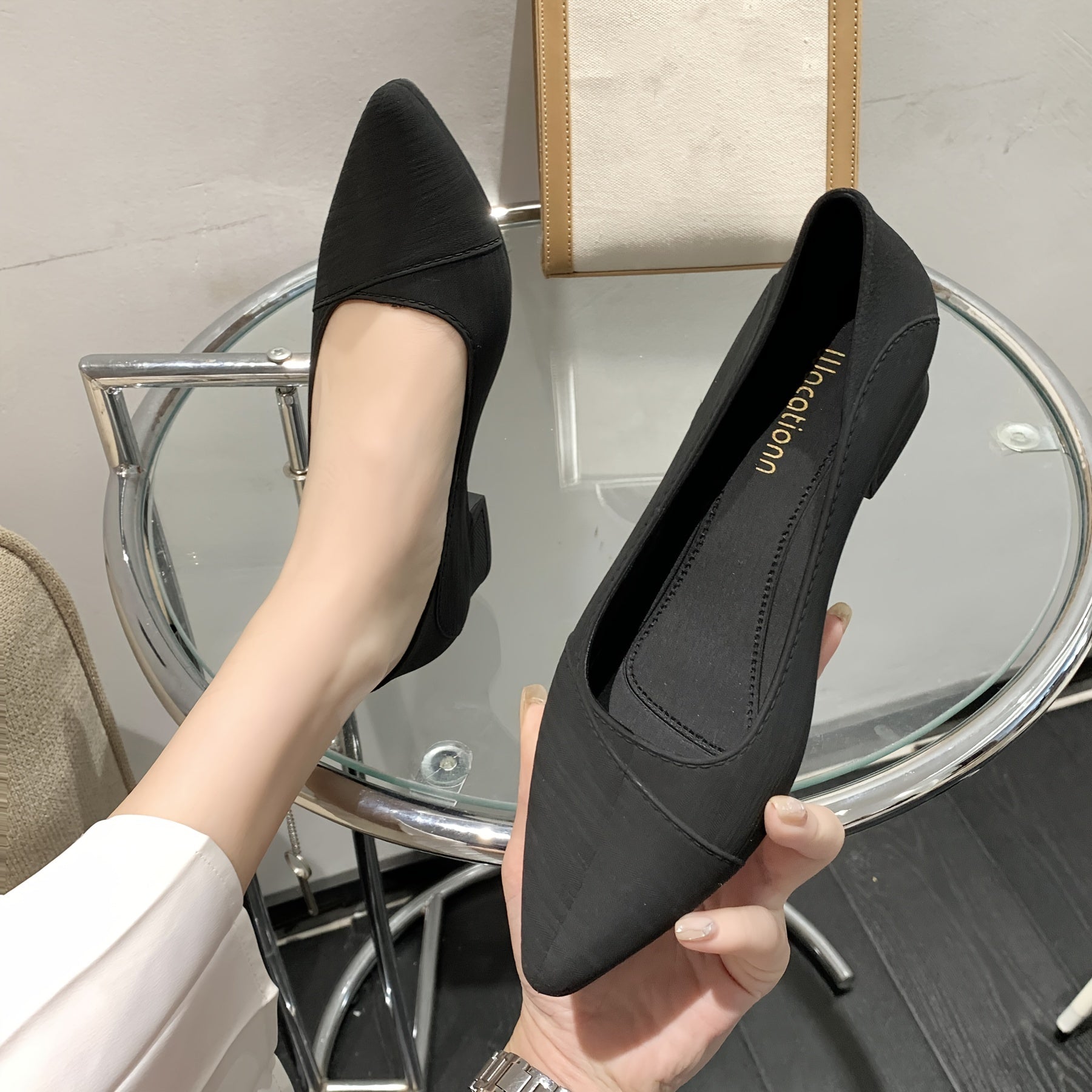 Women’s Solid Color Chunky Heels Casual Point Toe Slip-On Pumps