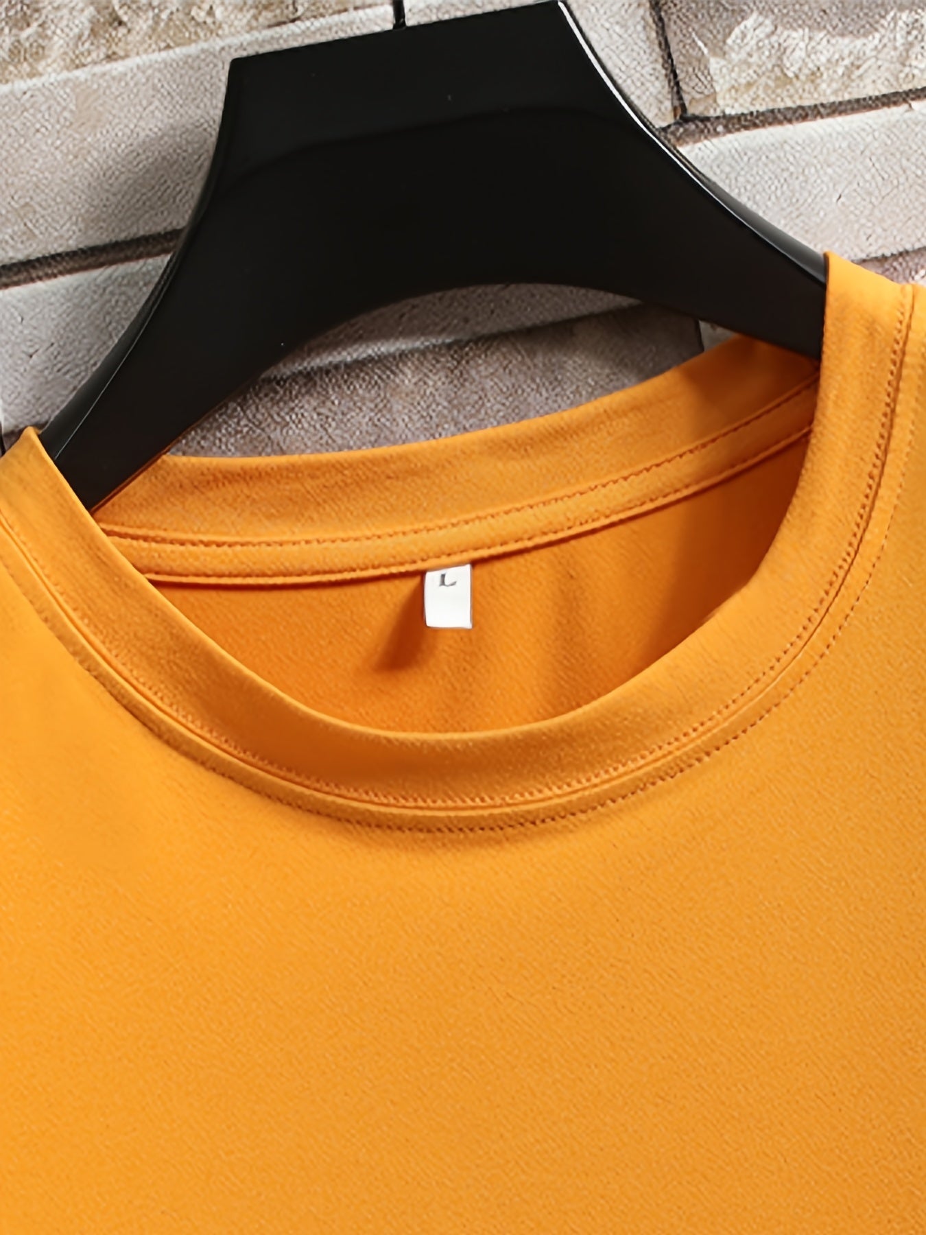 2023 yil bahor-yaz qisqa yengli T-ko'ylak, yosh erkaklar uchun Amerika moda logotipi bosma, yumaloq bo'yin va tasodifiy uslubga ega.