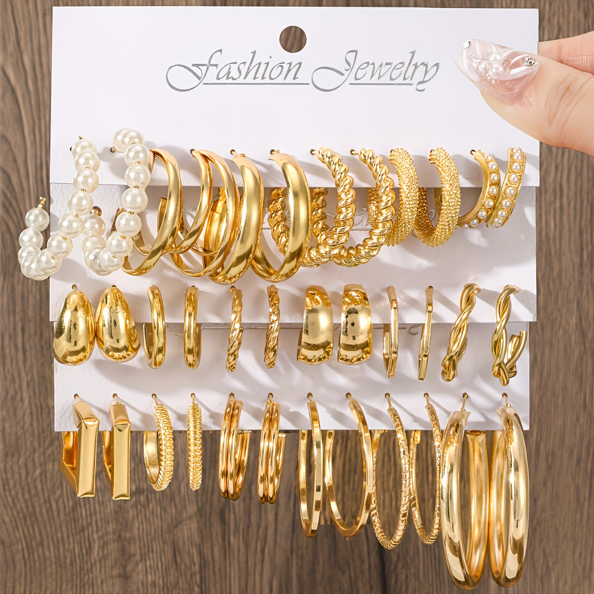 36 ta moda qotishma uzuk va ayollar uchun sirg'alar to'plami, sun'iy marvaridlar bilan retro punk uslubida, har kuni kiyish uchun mukammal.