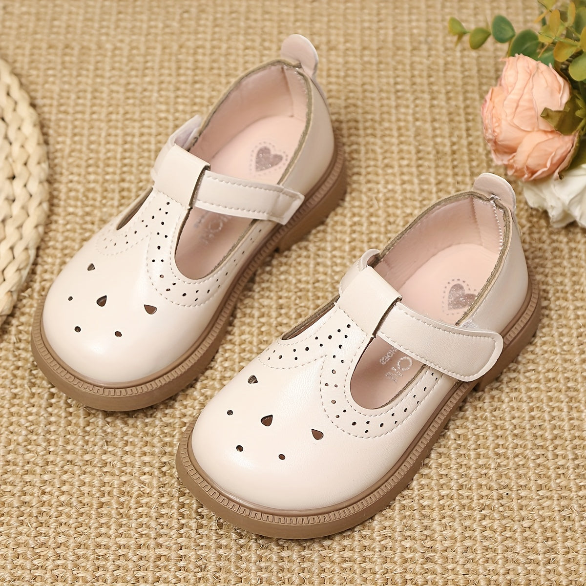 Girls Pink Mary Jane Shoes with Adjustable Fastening Breathable Cut-Out Casual Spring Summer