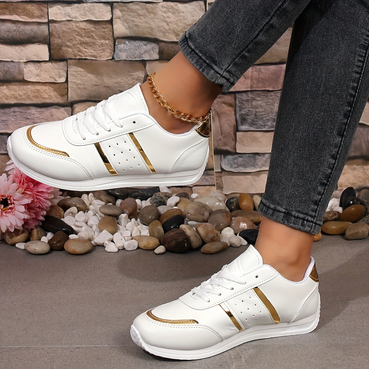 Women's Casual Sneakers Solid Color Lightweight Athletic Shoes