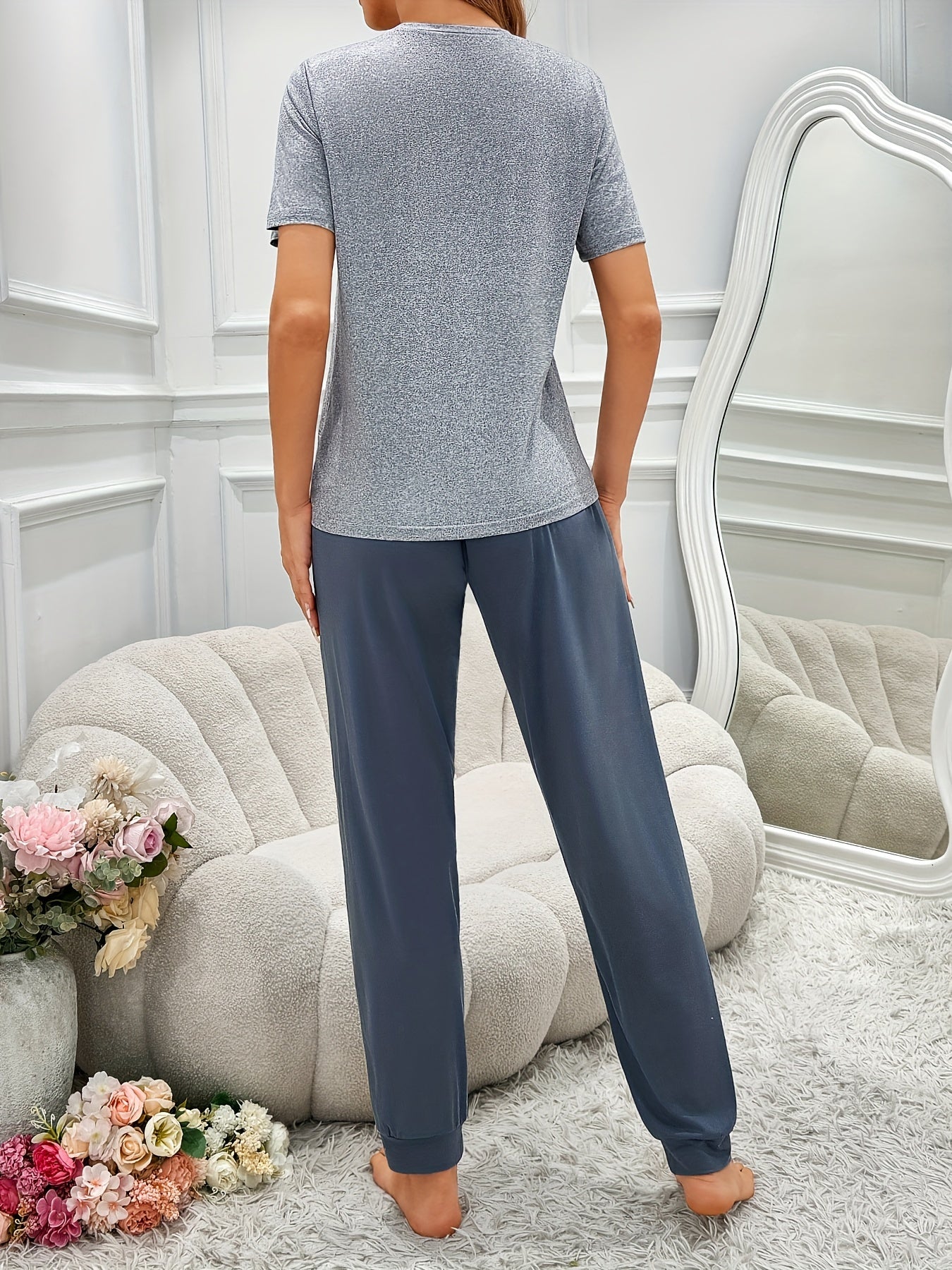 Conjunto de pijama con bloques de color, letras y manga corta, pantalones largos, mezcla de poliéster, lavable a máquina