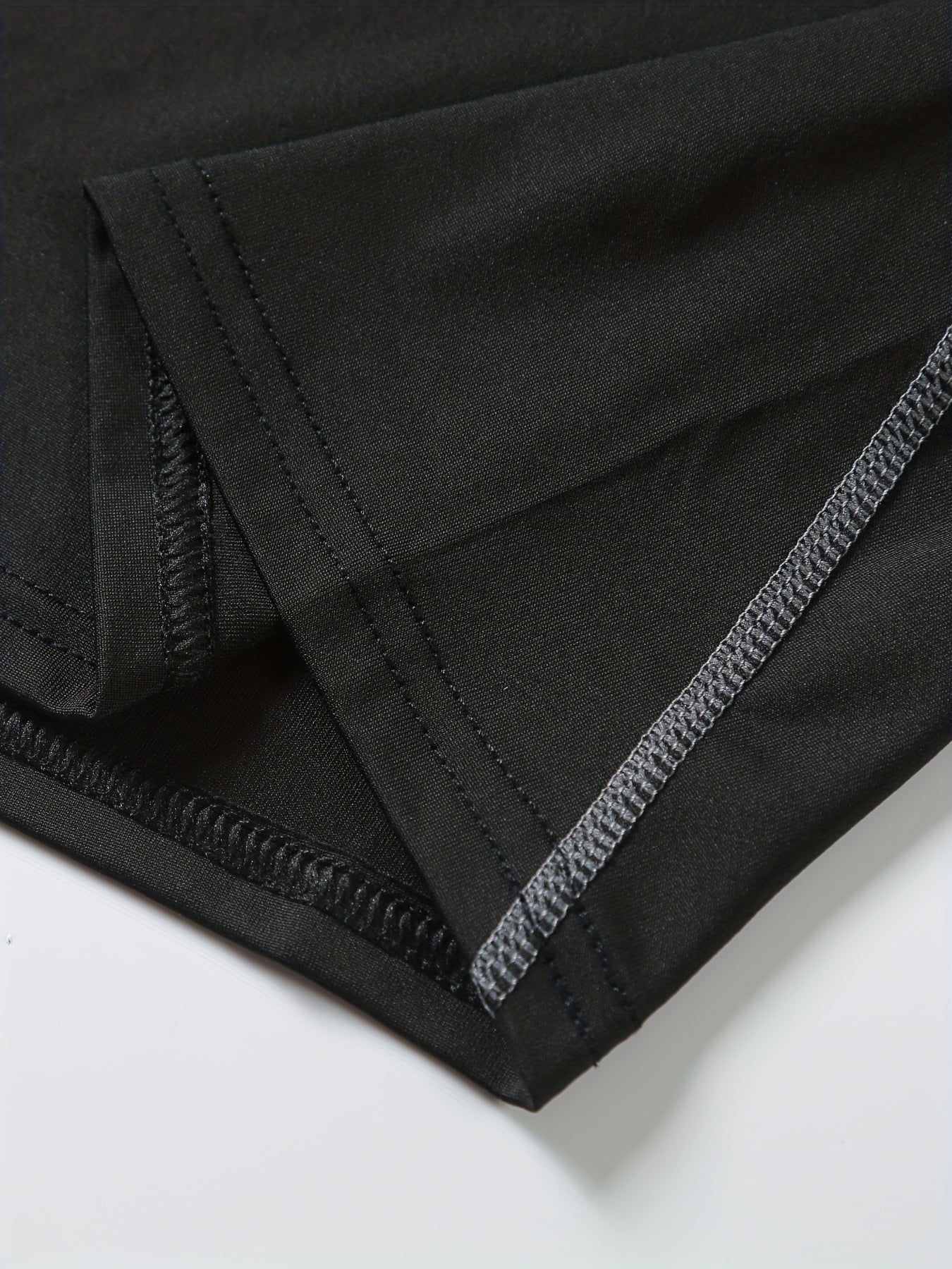 Men's Sportswear Set Breathable Long Sleeve Shirt and Indoor Workout Pants for Gym Running