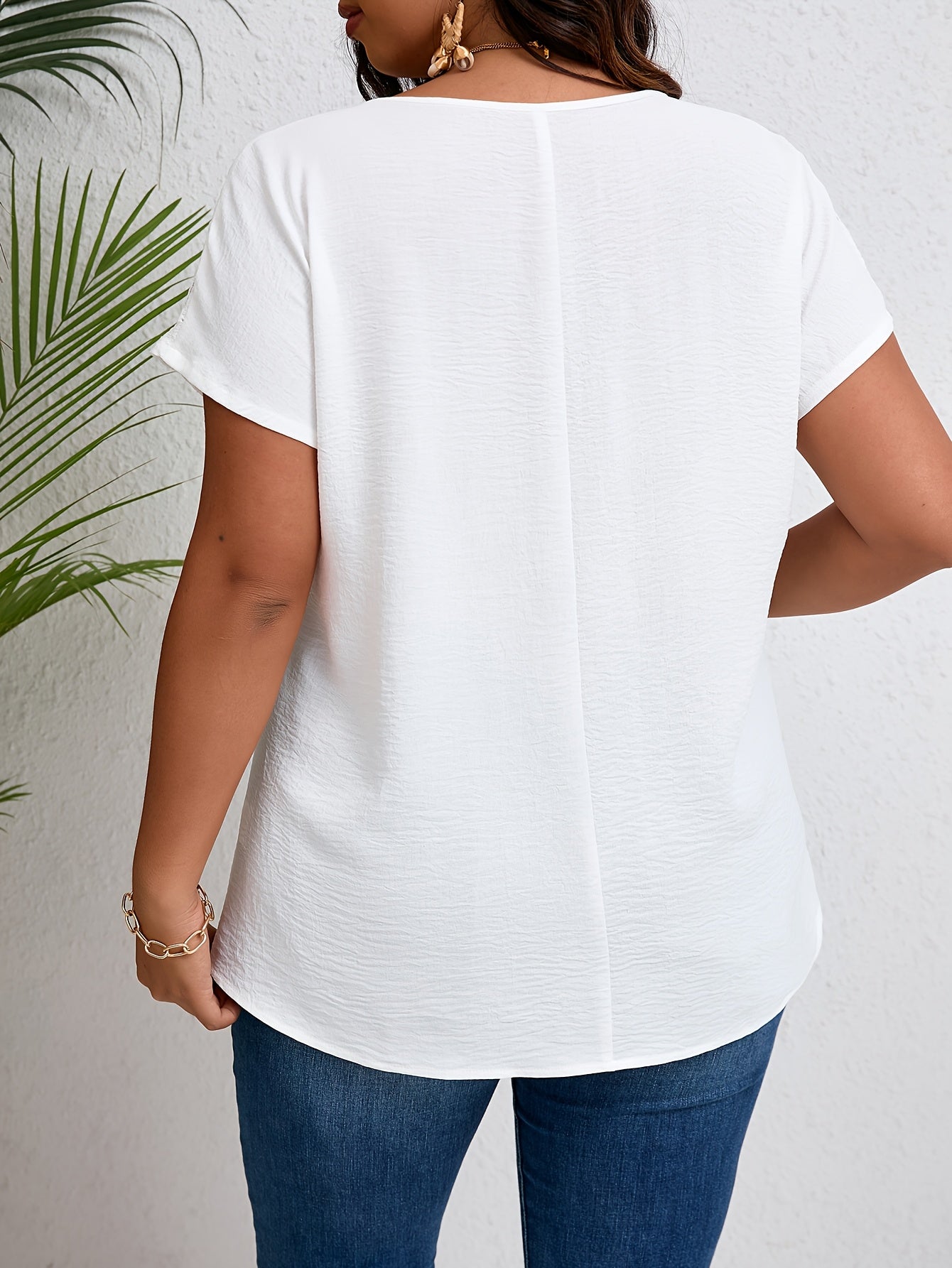 Plus Size Casual V-Neck Short Sleeve Top with Mesh Paneling for Outings