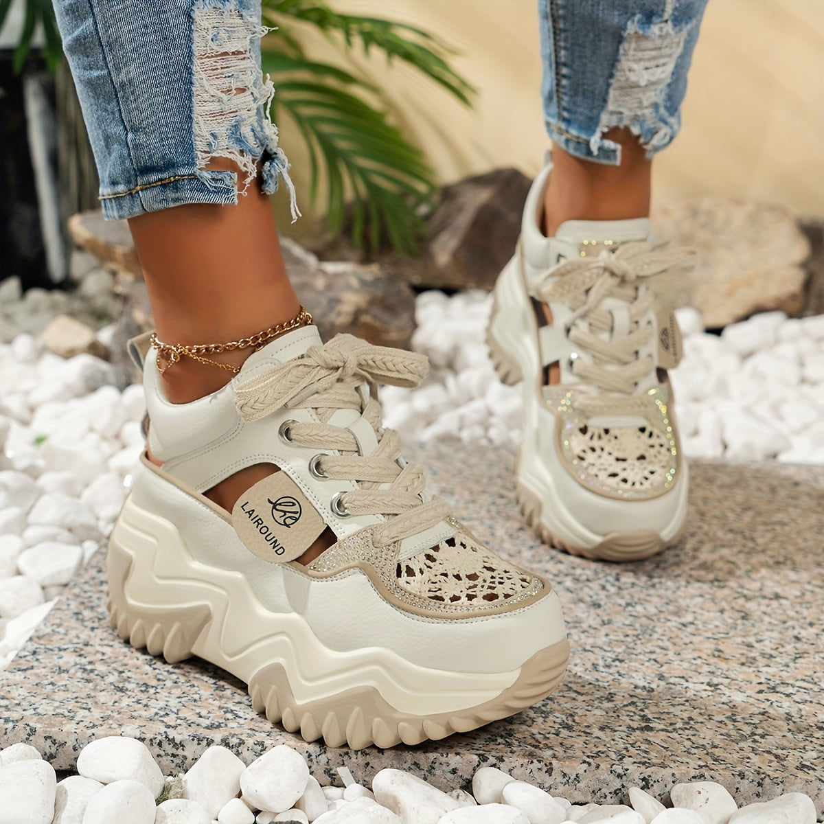 Women's Solid Color Lace-Up Platform Sneakers Breathable Low-Top Casual Shoes
