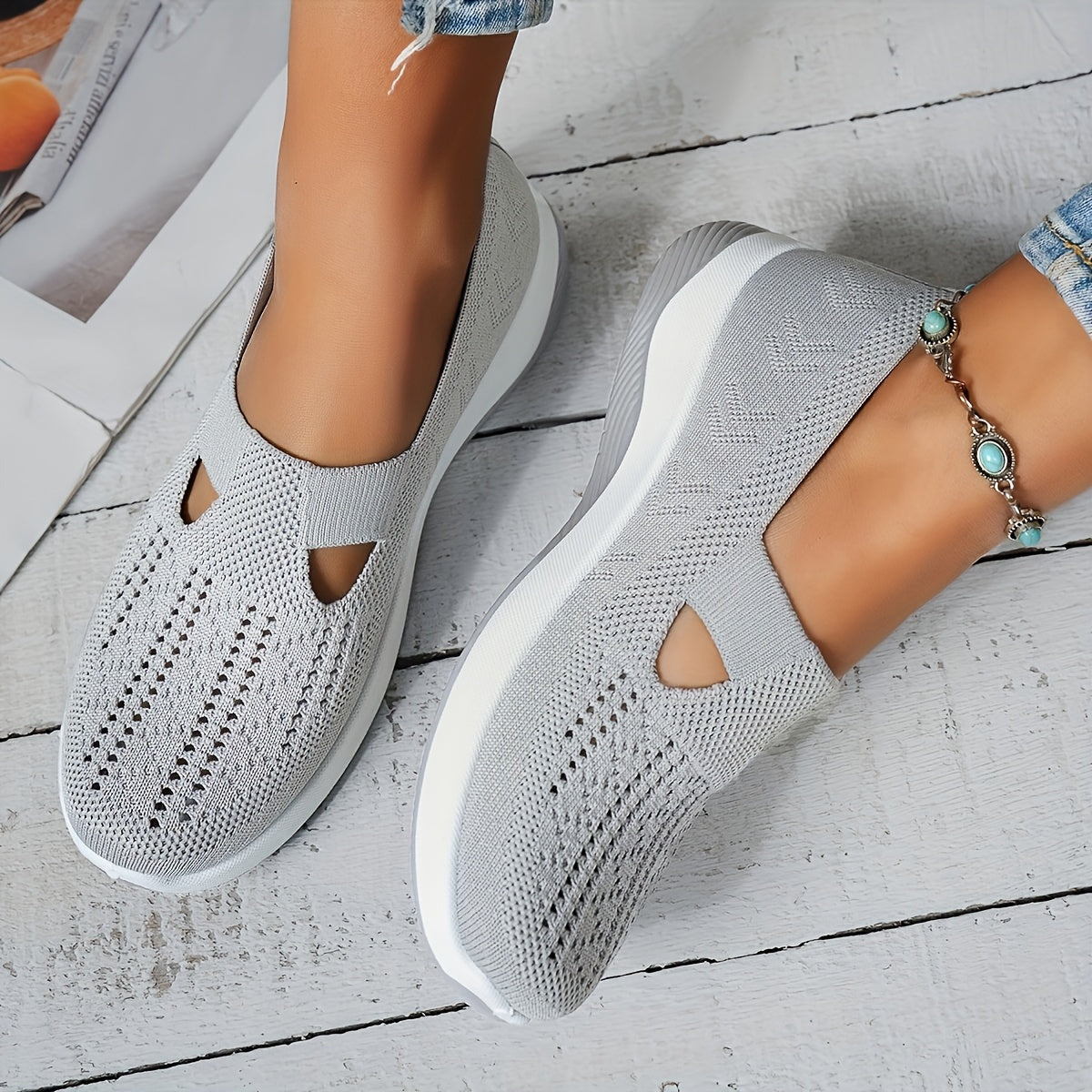 Women's Mesh Slip-On Sneakers Lightweight Breathable Walking Shoes