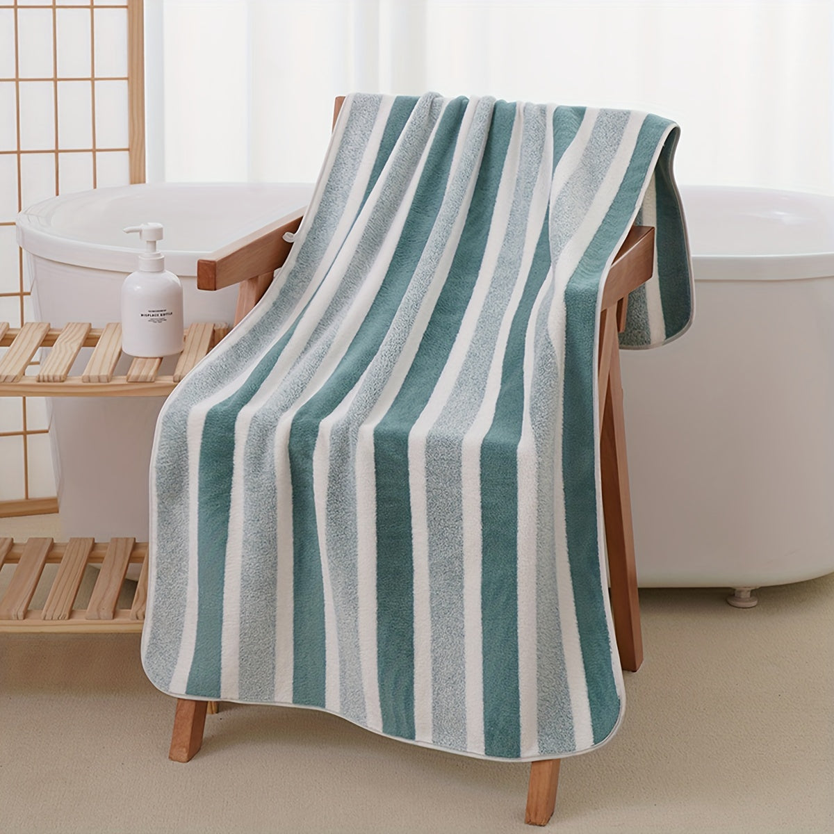 Microfiber Bath Towel Quick-Dry Highly Absorbent 139x70cm Gray and White