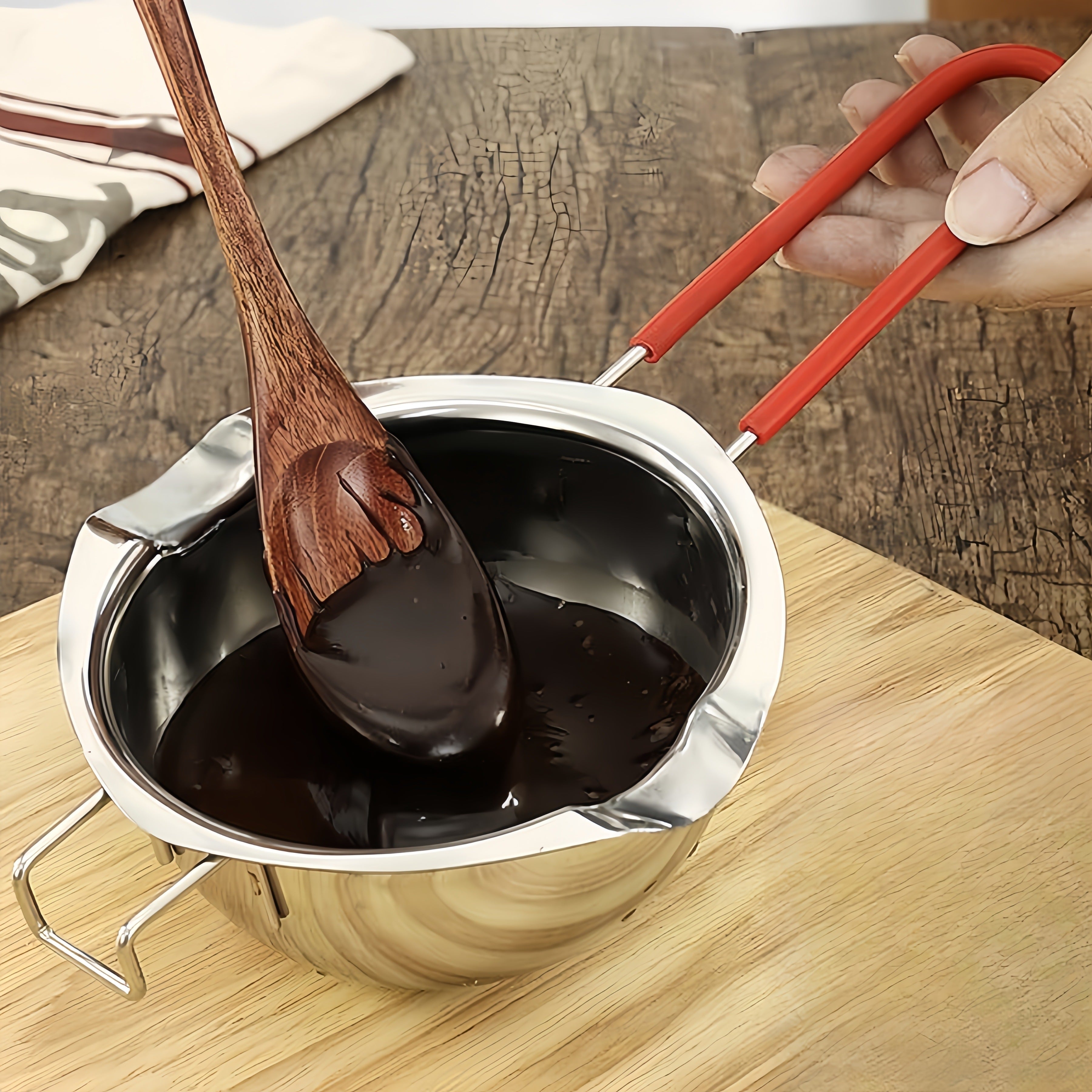 1-шт. нержавеющая сталь двойной котелок идеально подходит для растапливания шоколада, подогрева масла, брызг масла, нагрева масла и растапливания воска. Универсальный кухонный инструмент, который является незаменимым гаджетом и аксессуаром для кухни.