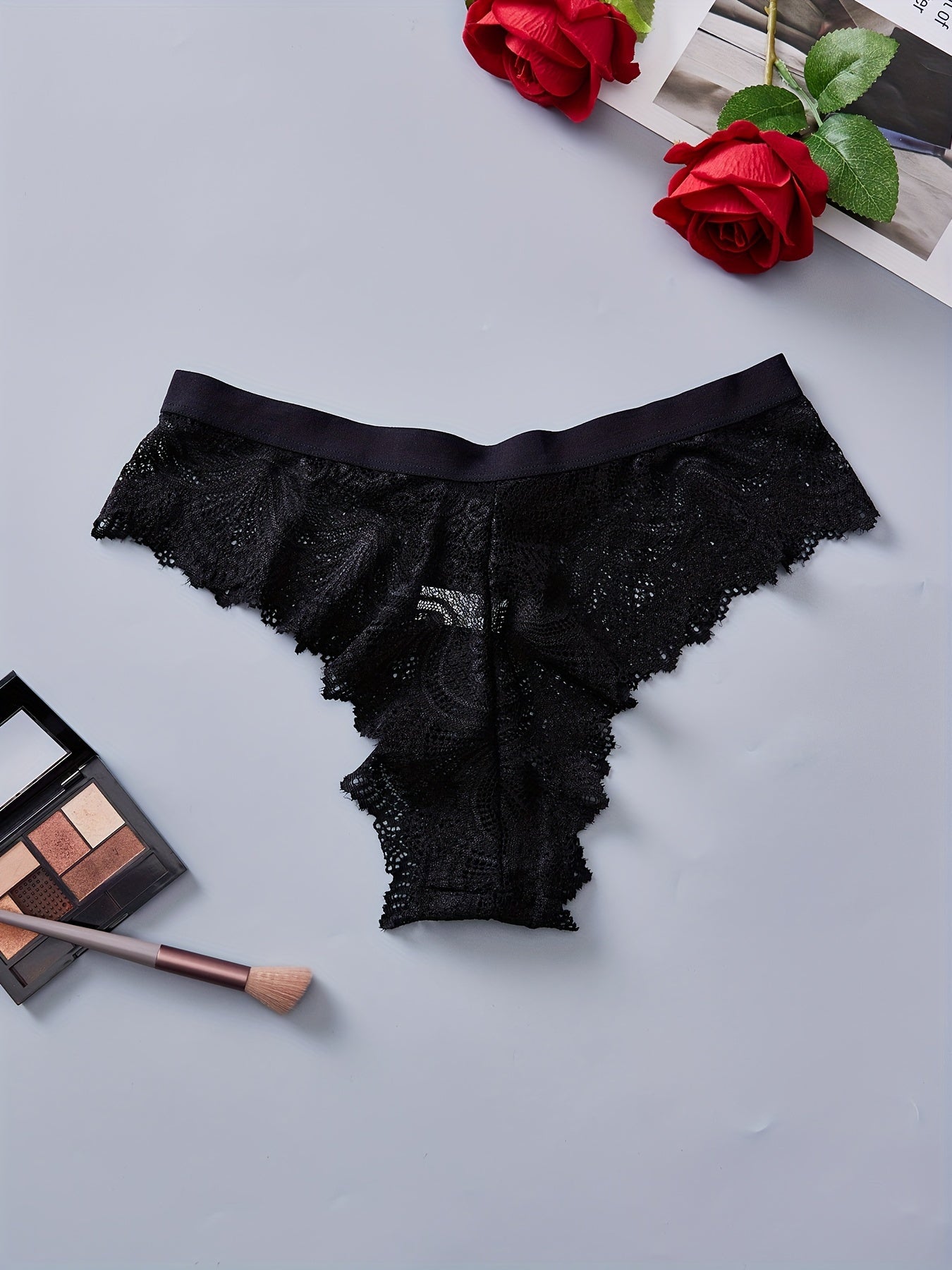 Ayollar uchun nafas oladigan nylon aralashmasidan tayyorlangan, yarim shaffof dizaynga ega bo'lgan dantelli kamzul bow-tie ichki kiyimlar qulay moslikni ta'minlaydi.