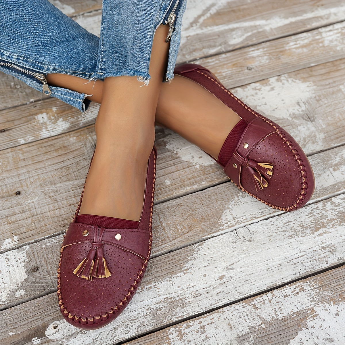 Women's Flat Loafers Lightweight Comfortable Butterfly Embellished Plus Size