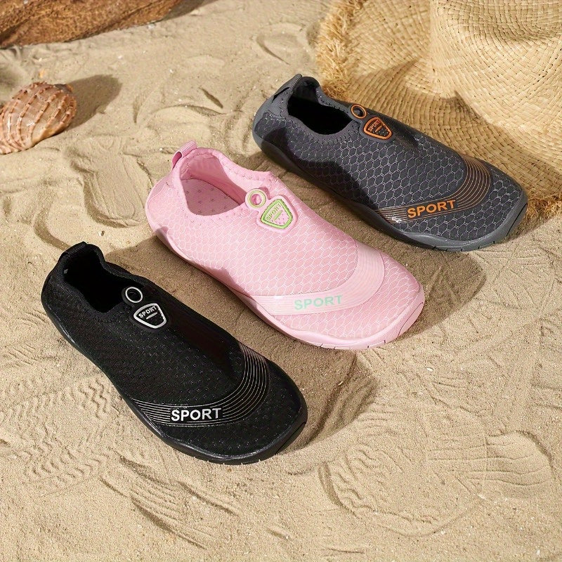 Ayollar uchun kundalik nafas oladigan, sirpanmaydigan plyaj va suzish poyafzallari